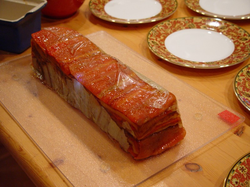 21-unwrappingterrine.jpg