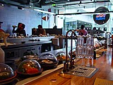 02-sushibar.jpg