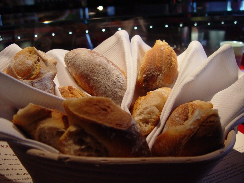 02-bread.jpg
