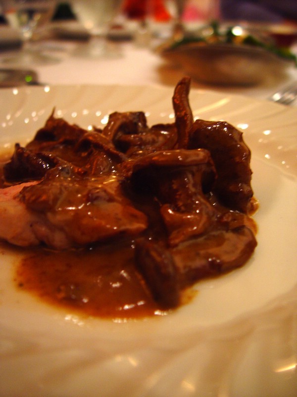 17-Veal and Chantrelles.jpg