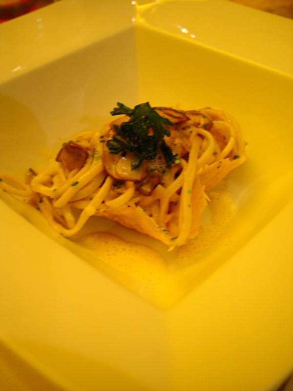 09-Spaghetti in Parmsesan Crisp.jpg