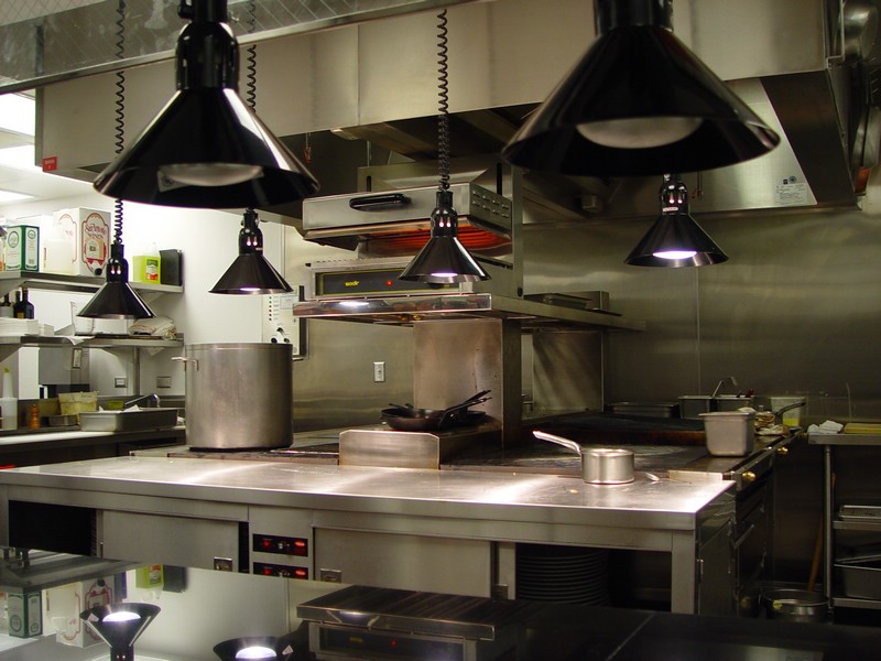 16-Kitchen.jpg