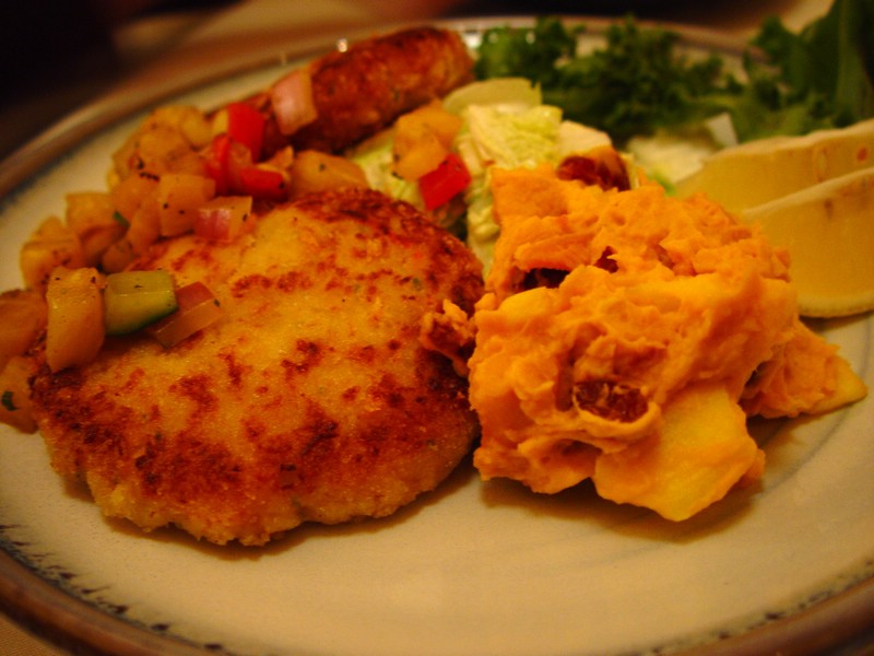09-Ginger Dungeness Crab Cakes.jpg