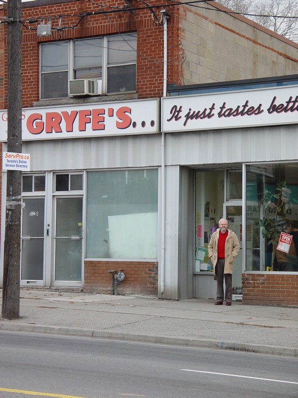 02-Gryfe's 2.jpg