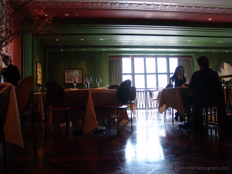 05 Dining Room.jpg